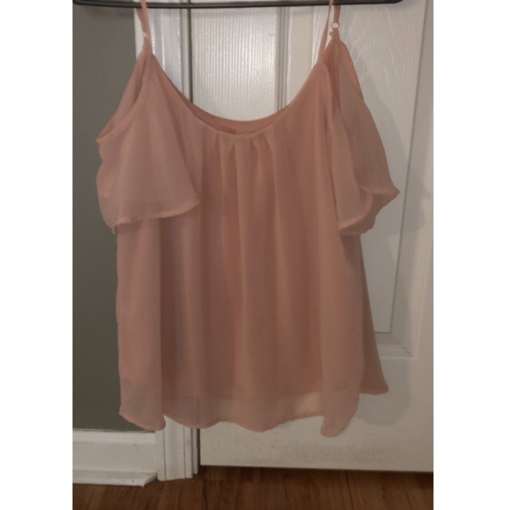Super cute blouse!!